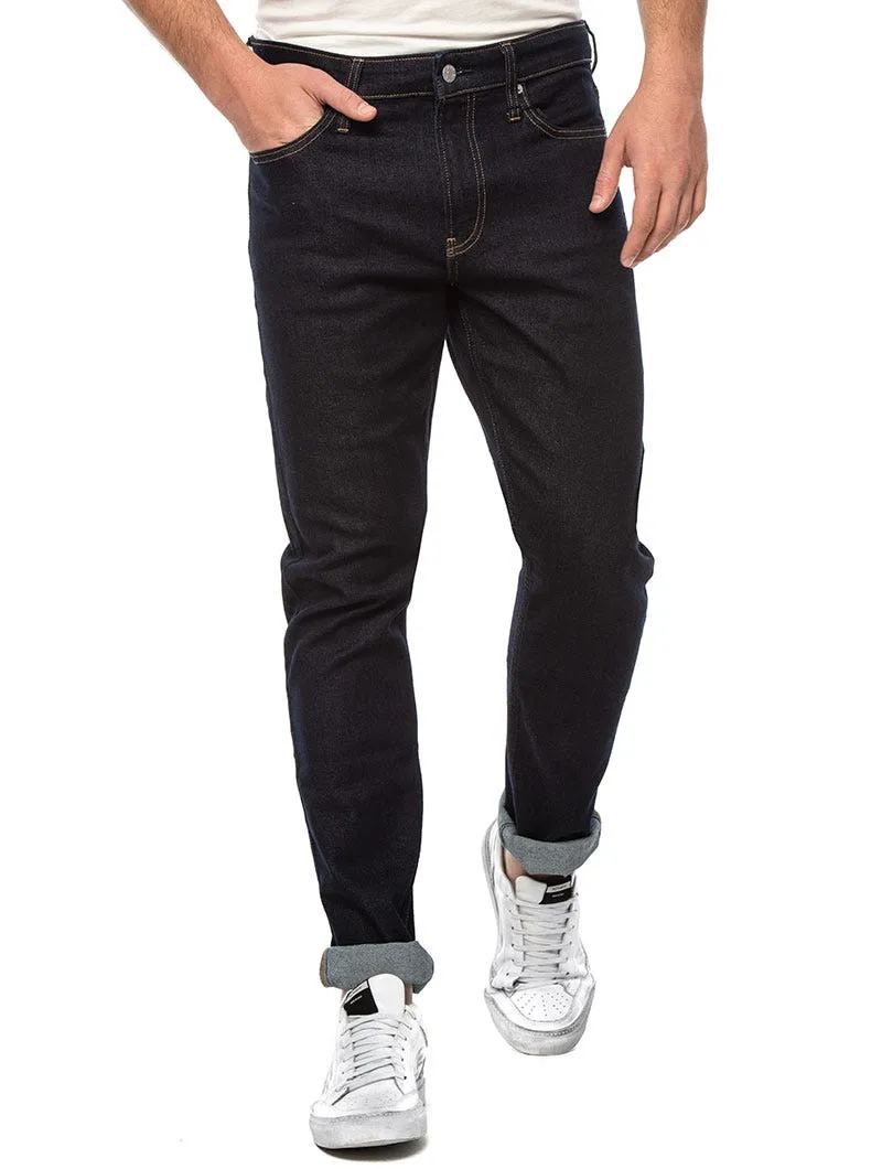 CKJ 026 SLIM JEANS IN COOL RINSE